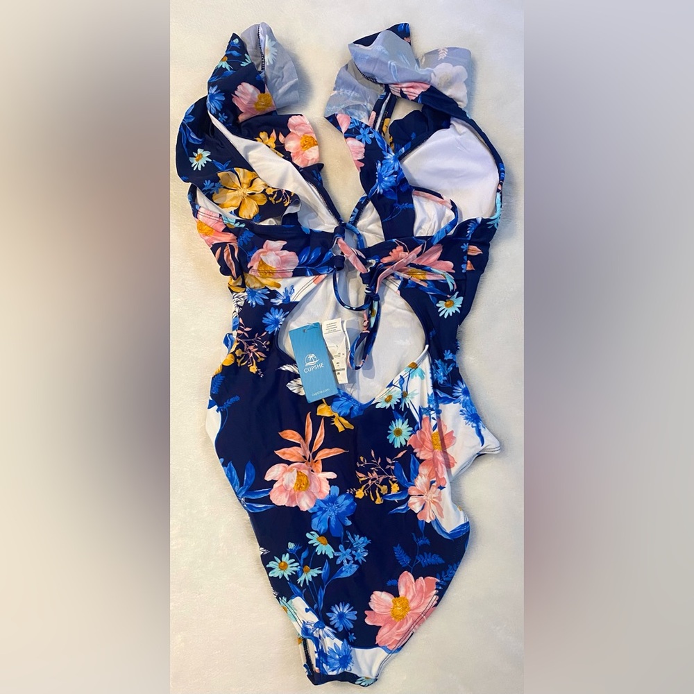 NWT Women’s Floral Blue Swimwear - Picture 9 of 9